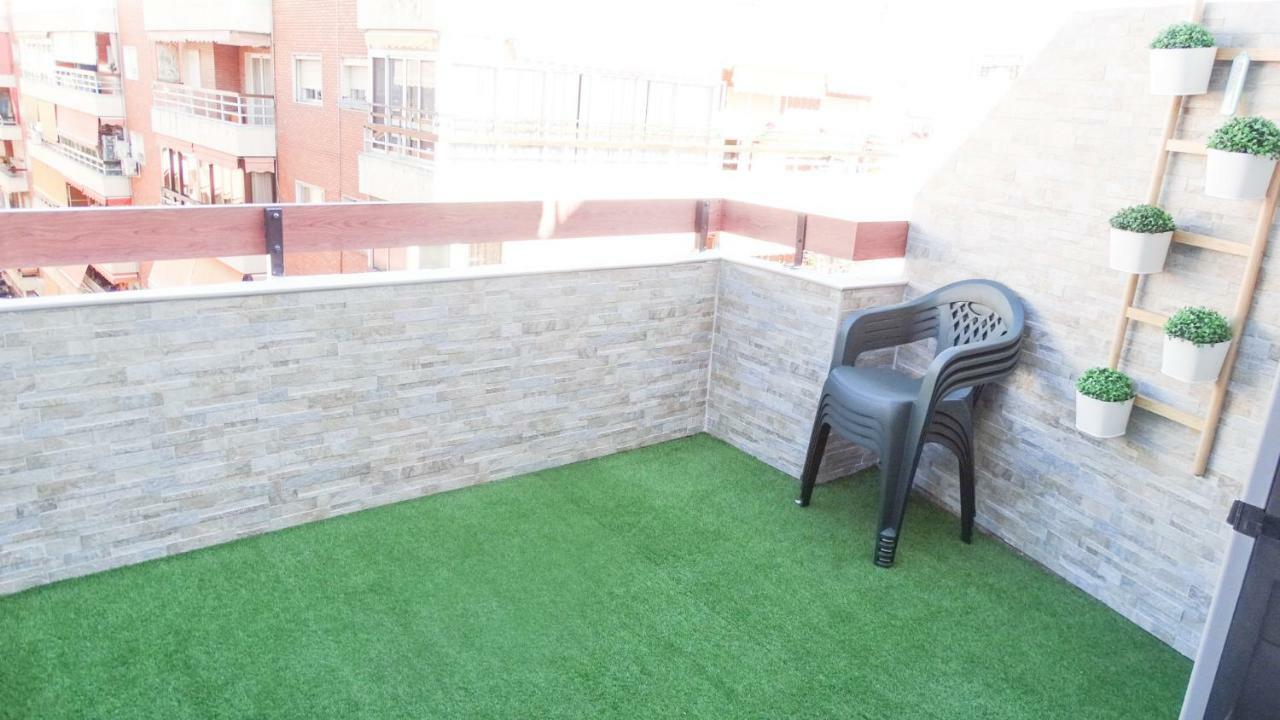 Atico Centrico A Un Paso Del Mar Benidorm Exterior foto